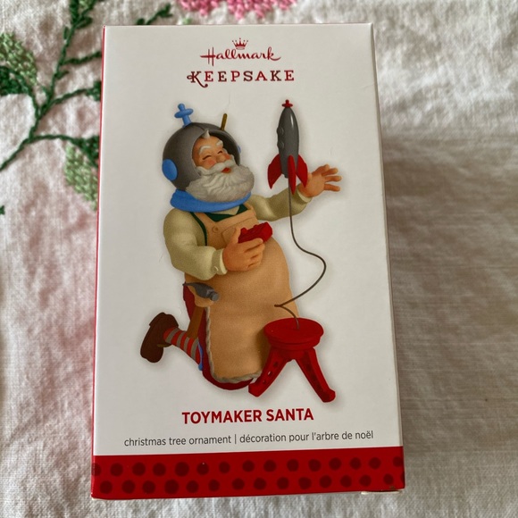 Hallmark’13 Toymaker Santa Series - Picture 2 of 12